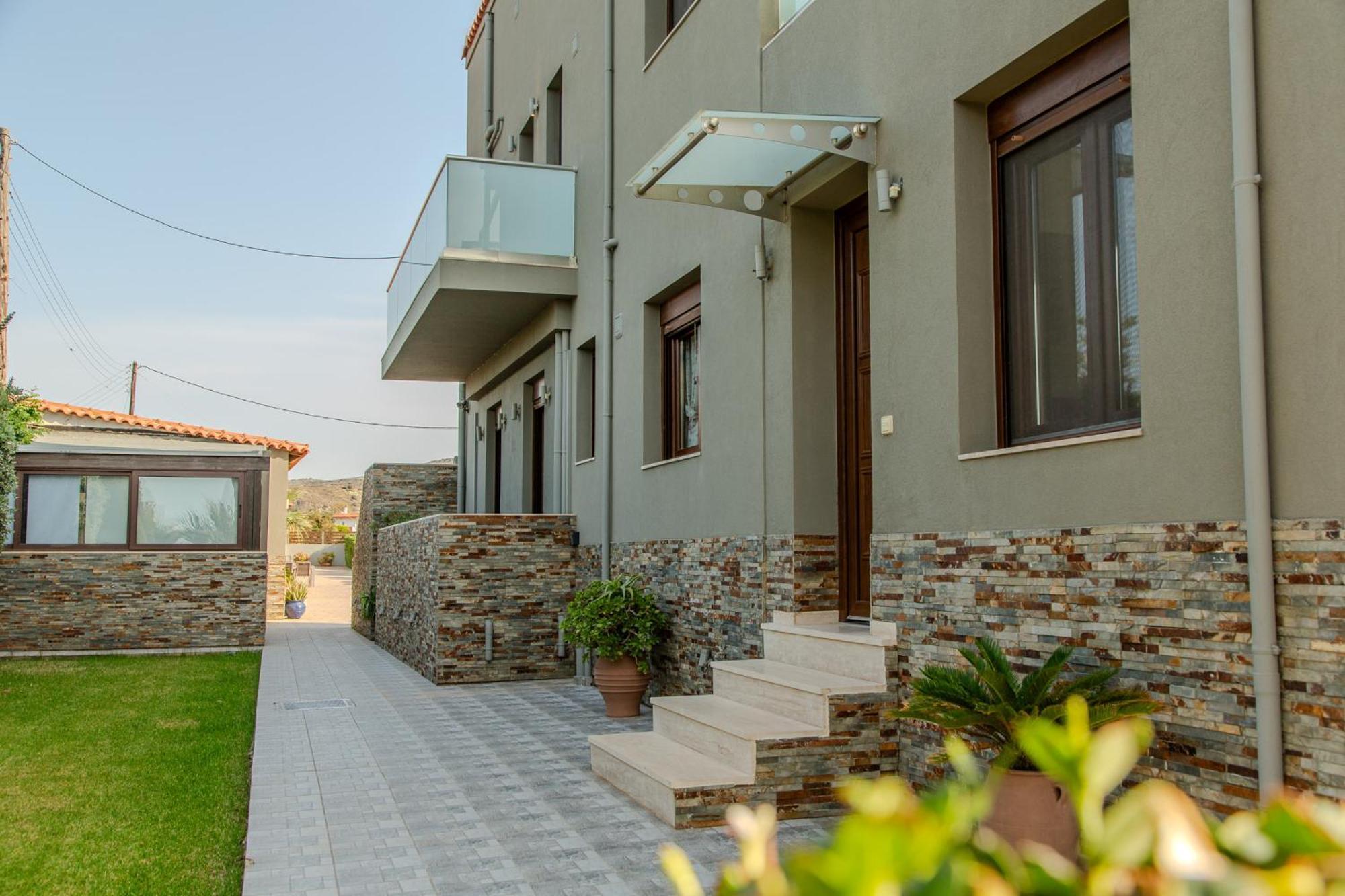 A Cozy Eco Villa By The Sea 구베스 외부 사진
